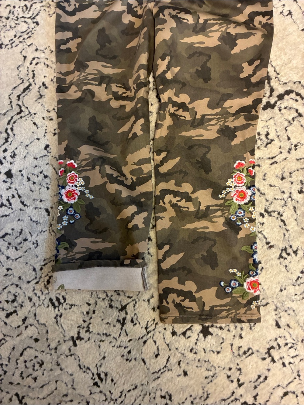 Laurie Felt Green Brown Camo Crop Pants with Floral Embroidery - Picture 6 of 9